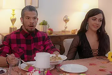Whitney Wright, River Fox, Jessica Rex Thanksgiving Dinner Sluts / 22.11.2018 - porn video