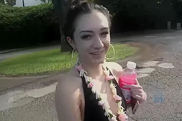 Lily Jordan In Lily Looks Amazing In Hawaii - porn video