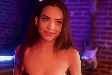 Liv Wild And Sabina Rouge In Even Cowgirls Get Horny - porn video