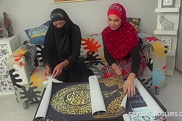 Muslim Babe Fucks for Posters - porn video
