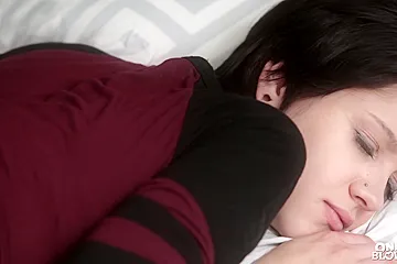 Short-Haired Little teen Blowjob (18+) - porn video