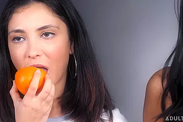 The Oral Experiment: Emily with Jane Wilde and Emily Willis - porn video