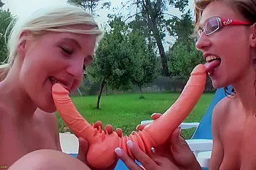 Mindy Silver And Maya Gold - Maja And Mindy - porn video
