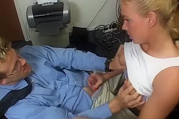 Smart Blonde Secretary Persuade Boss Into Increase Of Salary - porn video