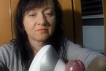 Maya Teases The Guys Dick With A Vibrator - porn video