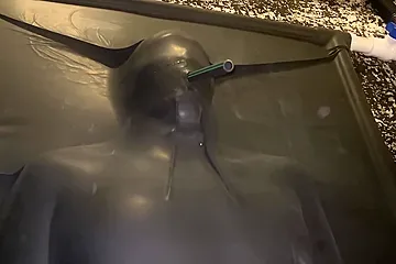 Girl In Latex Vacbed Cums Over And Over - porn video