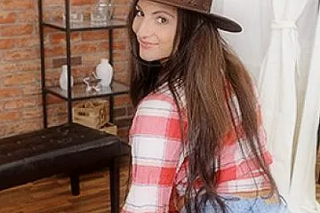 Cowgirl Wants To Ride Fast With Nicolette Noir - porn video