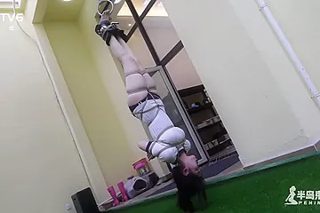 A Method And Equipment That Can Hang Upside Down - porn video