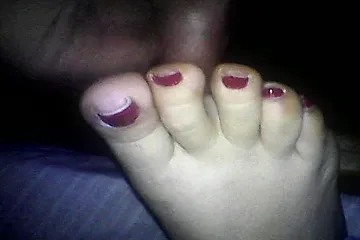 Guy With A Small Fat Cock Cums On Sexy Amateur Feet With Nail Polish - porn video