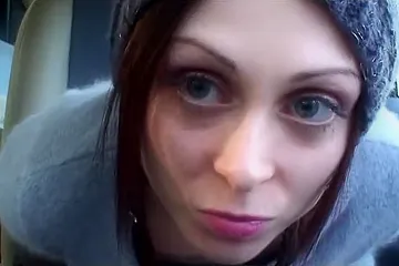 Slutty Amateur Girlfriend Game Me The The Most Amazing Sockjob Ever In The Car - porn video