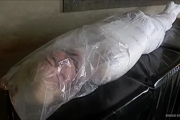 White Amber In Body Bag - porn video