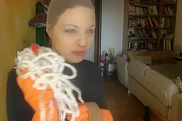 Female Masked Robber Get Her Business - porn video
