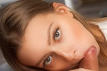 Mia Split In Brunette teen Gets Your Attention (18+) - porn video