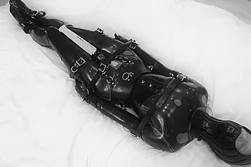 Orgasm In Latex And Leather Bondage - porn video