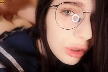 Little Reislin In My Friend Suddenly Fucked Me While I Was On Twitter - porn video
