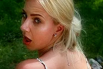 Outdoor Sex During Picnic - porn video