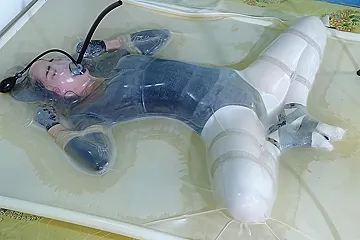 Frogtied In Transparent Vacbed - porn video