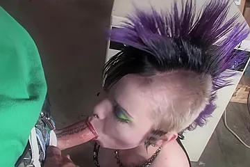 Punker Girl Auf Waschmaschine Gefickt P1 - porn video