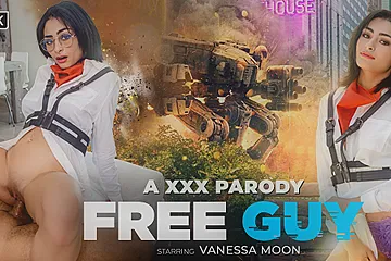 Vanessa Moon - Free Guy (a Xxx Parody) - porn video
