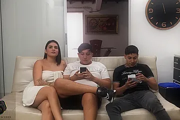 I Fuck My Boyfriends Best Friend While My Boyfriend Talks On The Phone - Porn In Spanish - porn video