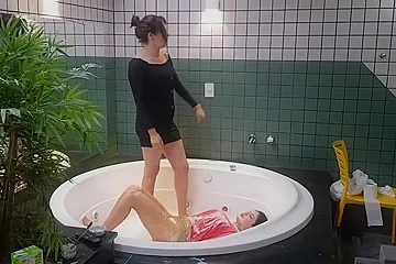 Deep Feet Vomie Femdom Lesbian Kinky Porn - porn video
