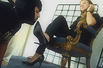 Mistress Watches Her Male Slave From Her Throne Worshiping Her Shoes - porn video