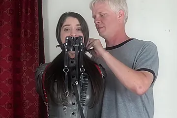 Arielle Latex Showpiece For the Office Panel Gag - porn video