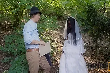 Cold Feet, Wet Slit 12 Min - porn video