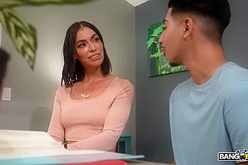 Bonny Venuss Milf Movie - Venus Valencia - porn video