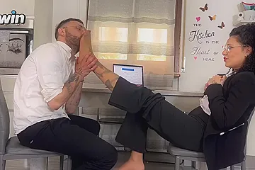 Effe E Emmes Nylon Feet Trailer - porn video