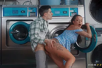 Katty Soarez - A Gust Of Horniness - porn video