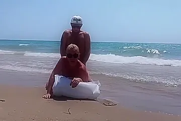 Crazyfamily 1970 - Fuck My Stepmom On The Beach - porn video