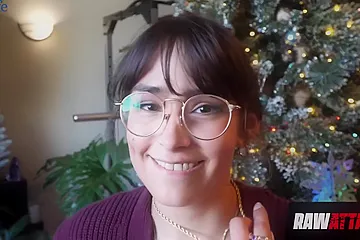 Skinny And Shy Kitty Valance Sheds Her Nerdy Nature For Cock - porn video