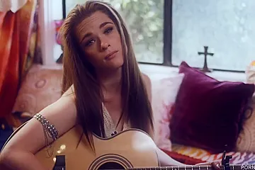 Romantic Teen Hippie Has Rough Sex And Huge Creampie (18+) - porn video