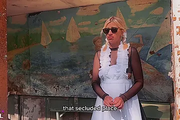 18 Year Old Lets Security Guard Have Sex With Her For New Iphone - porn video