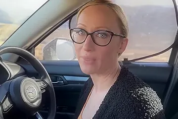 Stepmommy Loves A Good Road Trip - 色情視頻