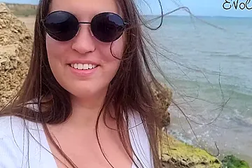 A Walk On The Beach Ended With A Blowjob And Cum On My Tits - porn video