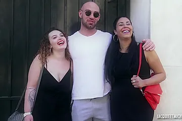 Nawel And Camille Take Advantage Of A Sexual Object South Africa - porn video