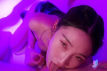 Chinese Brunette Li Er Had Hot Sex In The Bathroom - porn video